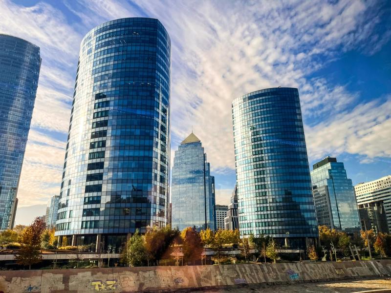 Santiago Financial District, MUT & Sky Costanera Private Tour