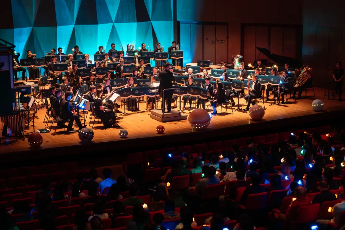 Musicphilic Winds Carousel Image 1