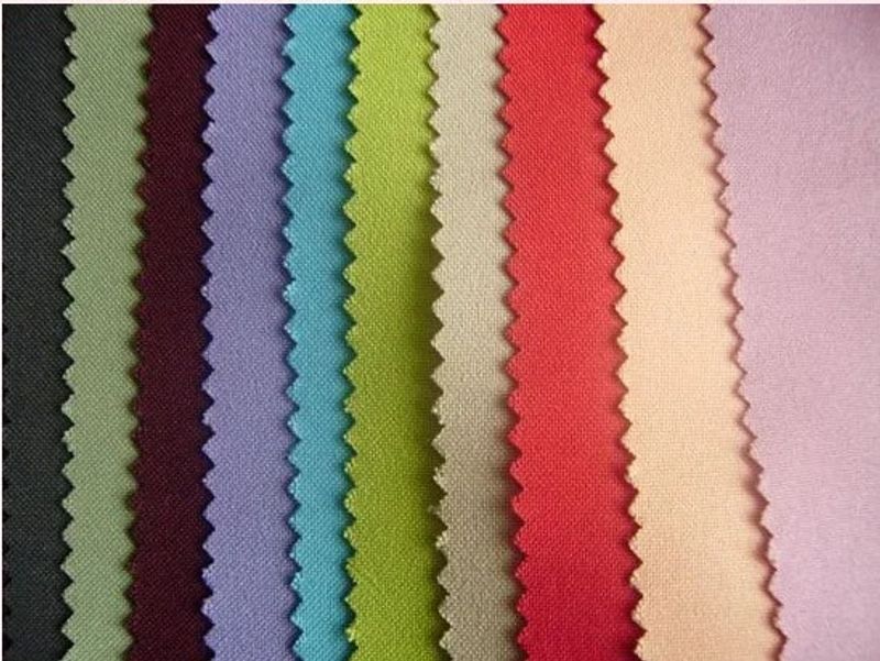 Minimatt polyester textile fabric