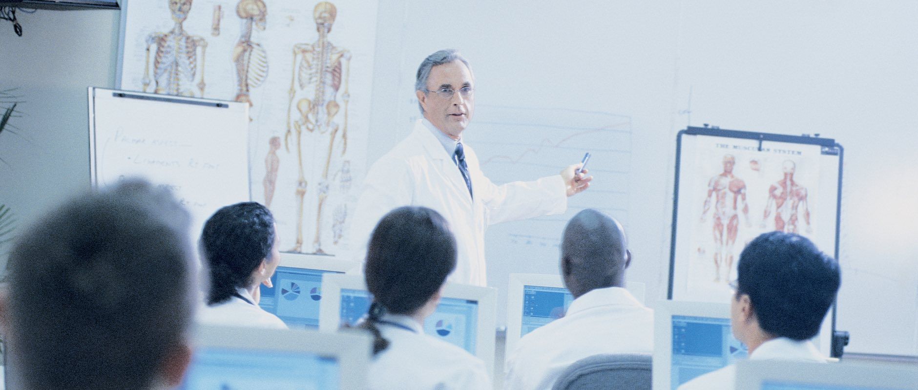 Advancing Academic Excellence: Using Leo to Improve Communication at One of the World’s Largest Medical Centers