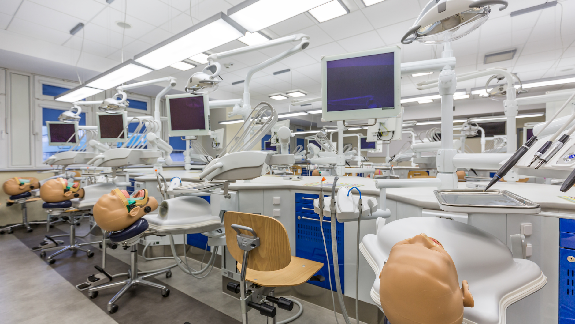 5 Approaches to Improving Online Course Design in Dental Education