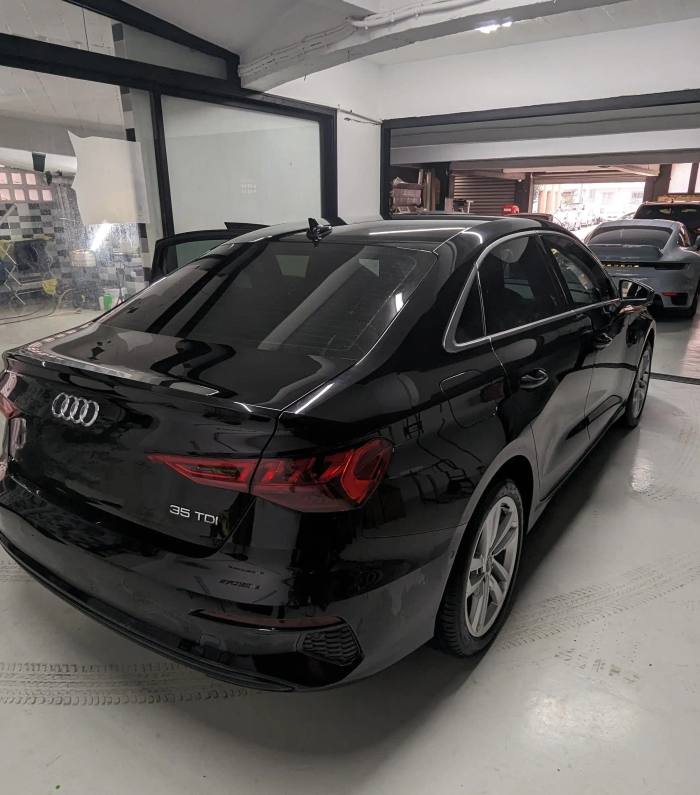 Vitres teintées film céramique — réalisation SuperCars Maroc, Casablanca