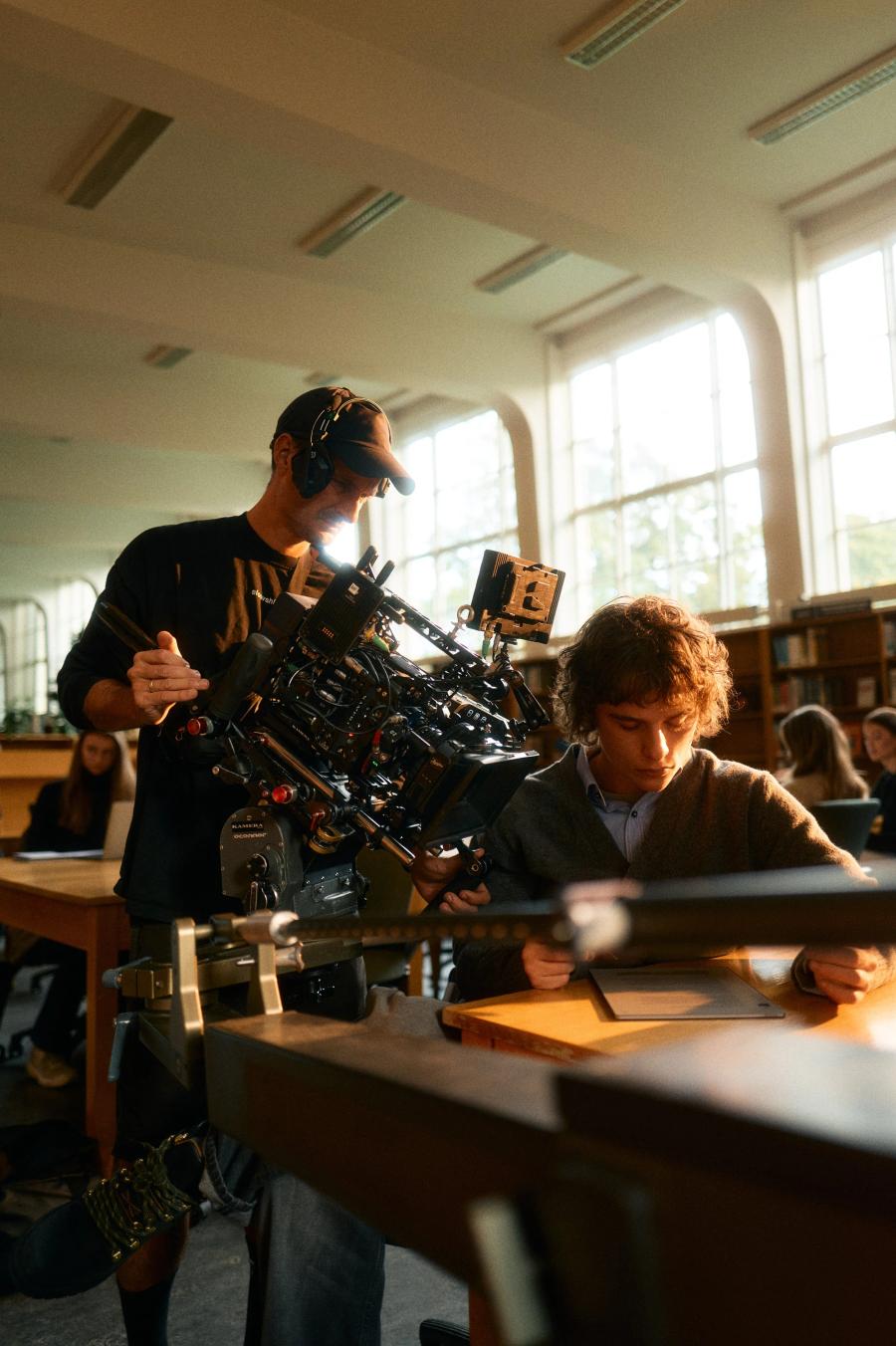Behind the scenes 05