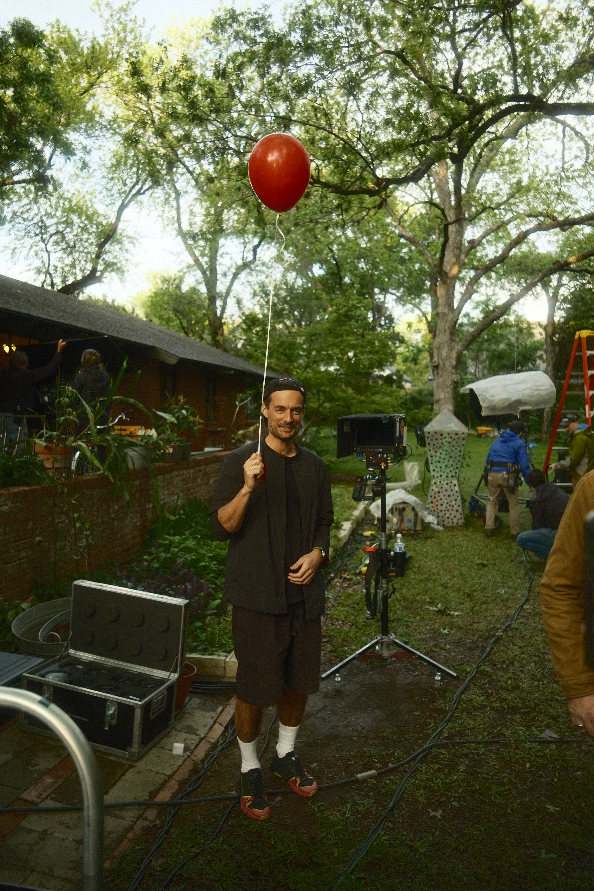 Behind the scenes 22