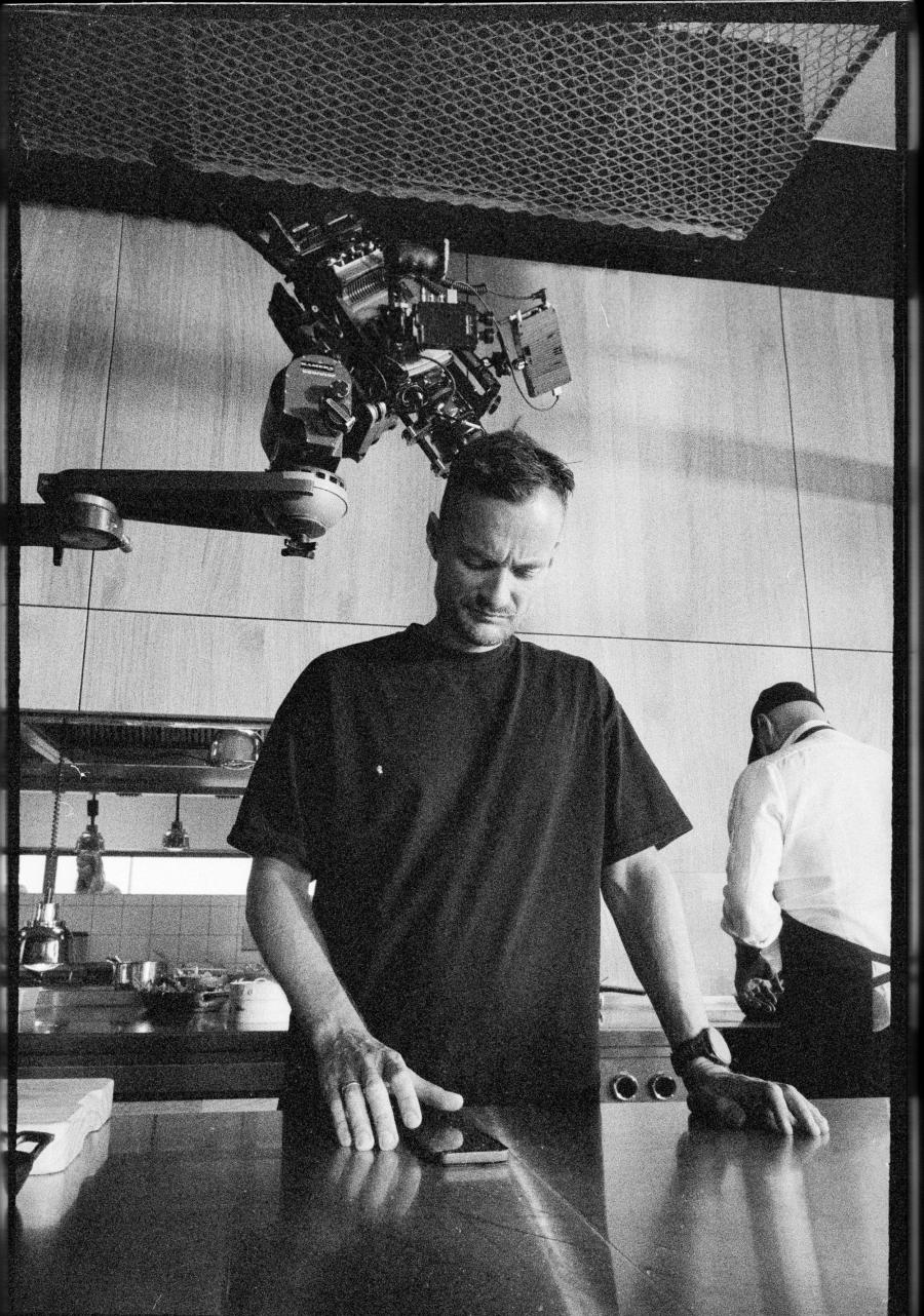 Behind the scenes 10