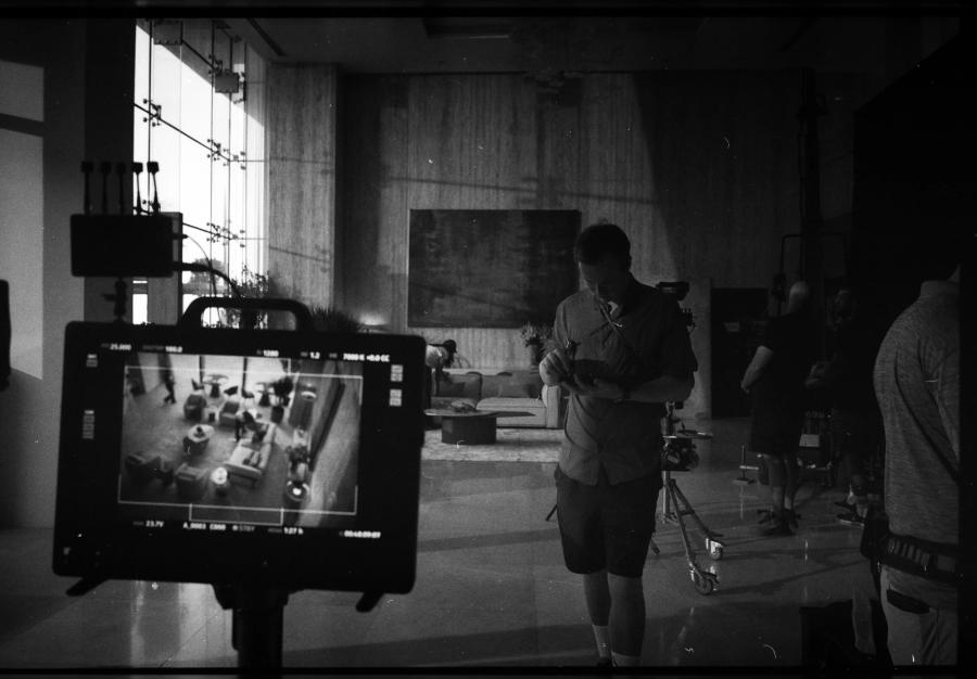 Behind the scenes 27