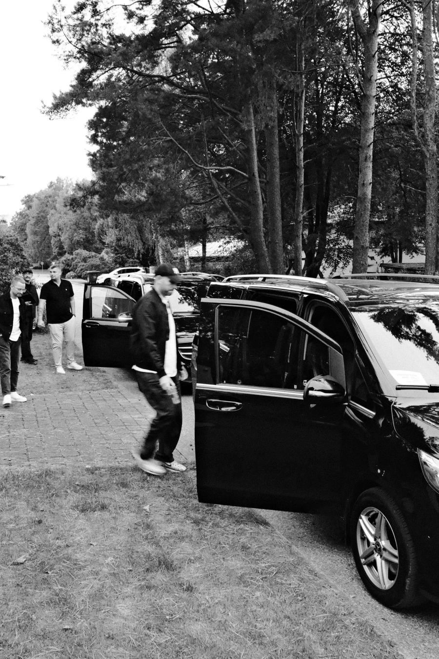 Behind the scenes 41