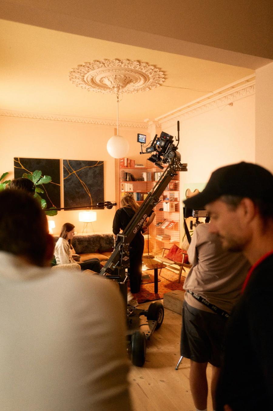 Behind the scenes 12