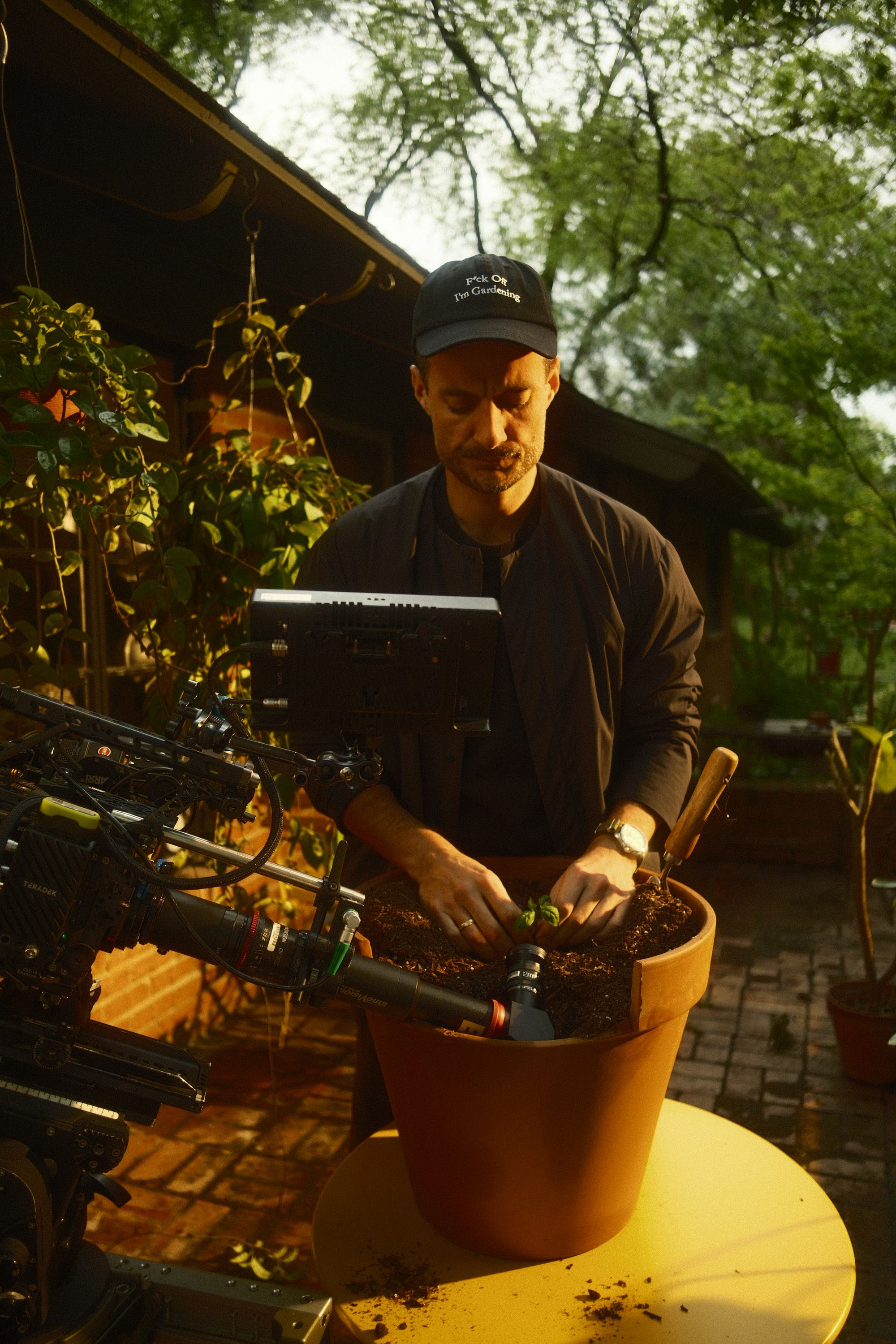 Behind the scenes 21
