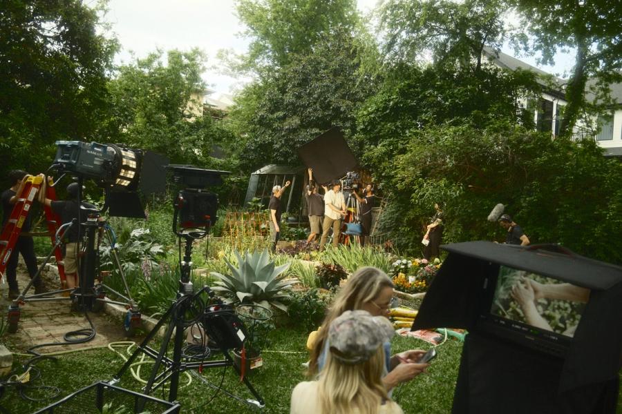 Behind the scenes 14