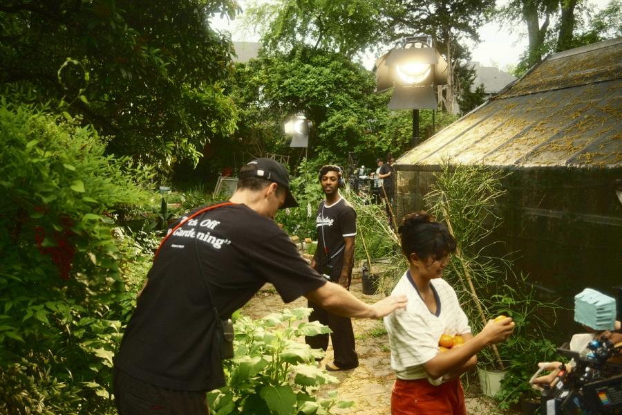 Behind the scenes 29