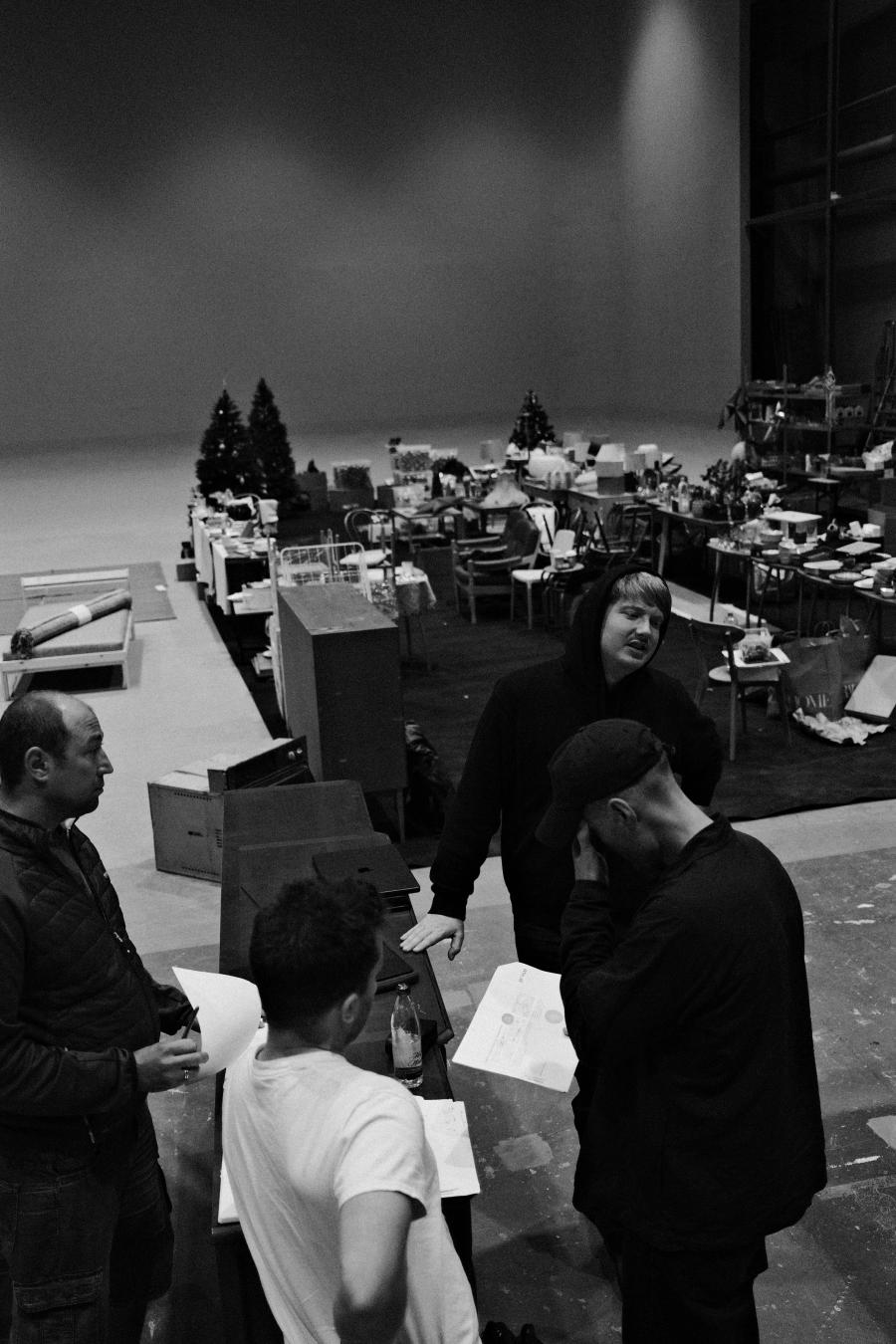 Behind the scenes 30