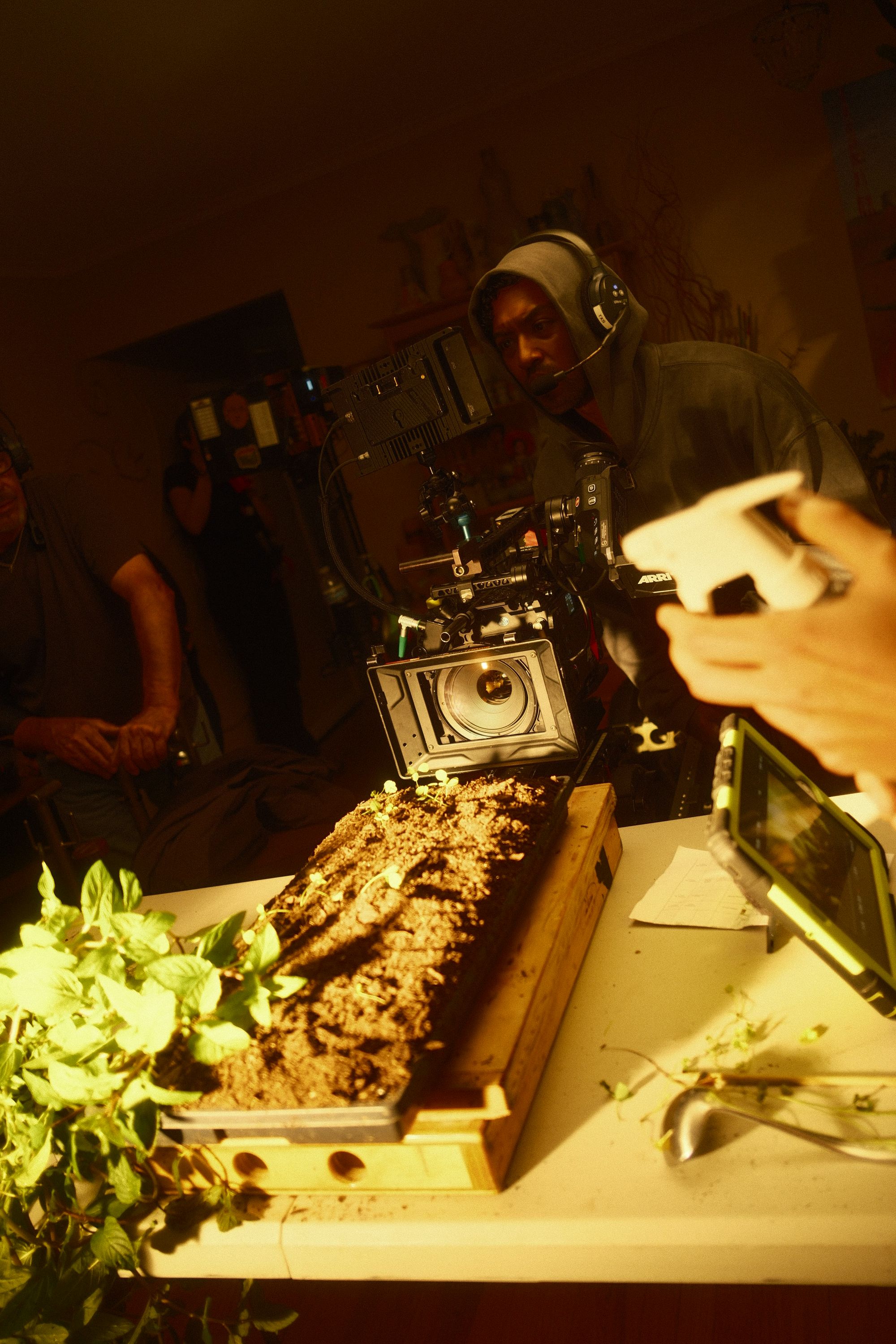 Behind the scenes 26