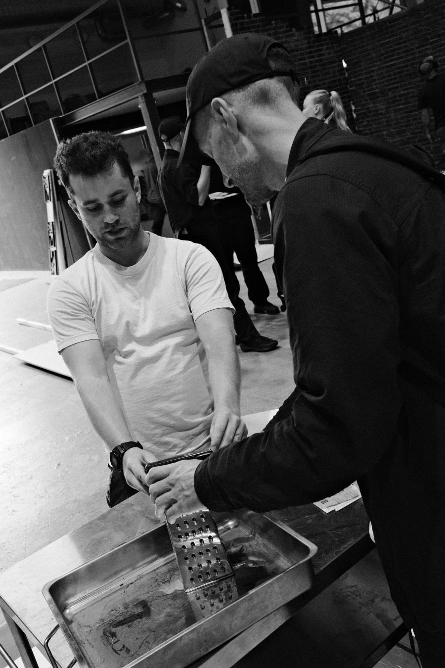 Behind the scenes 12
