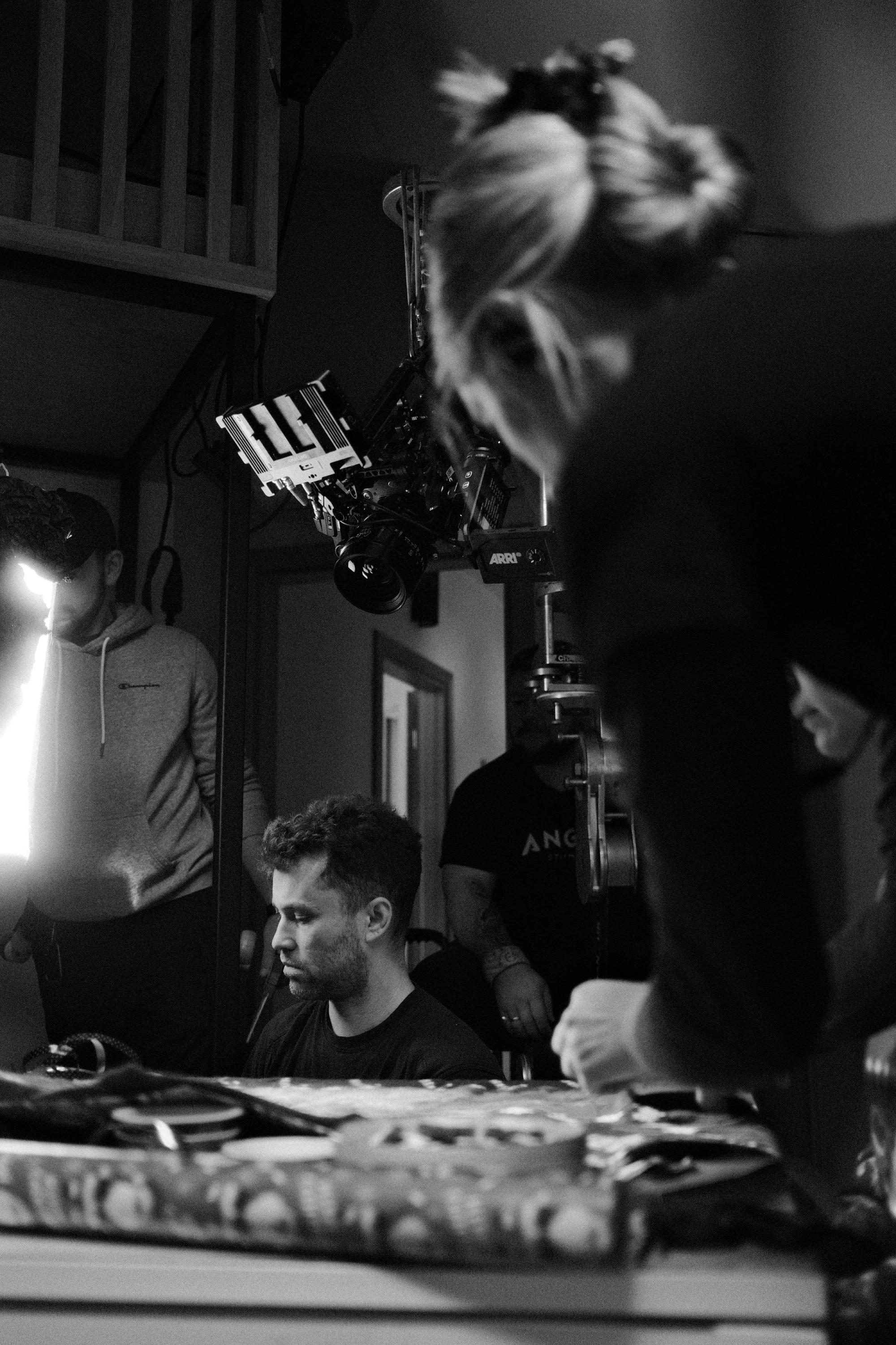 Behind the scenes 17