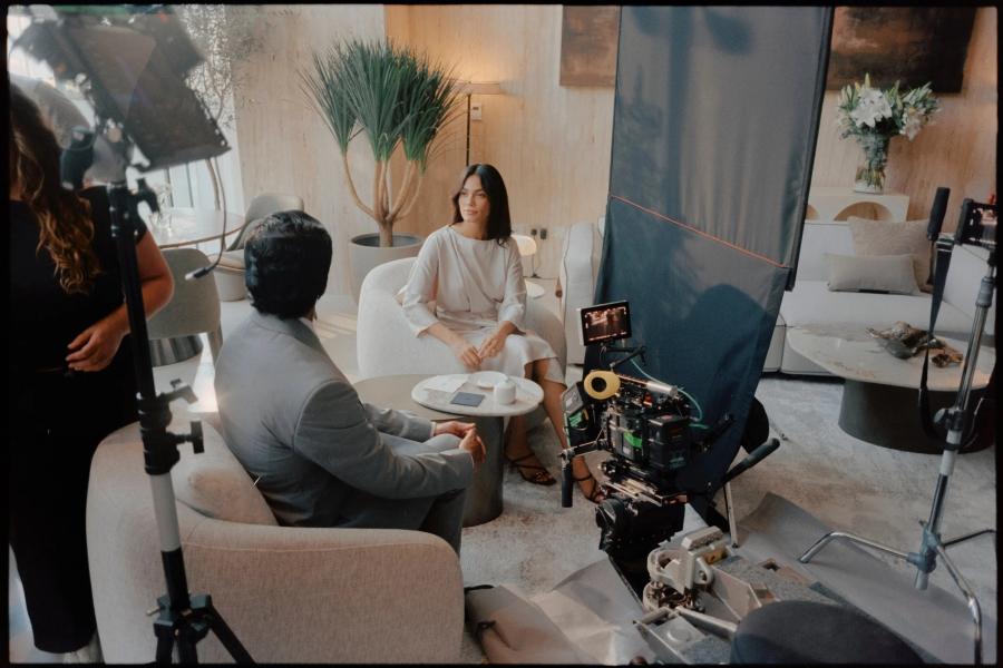 Behind the scenes 23