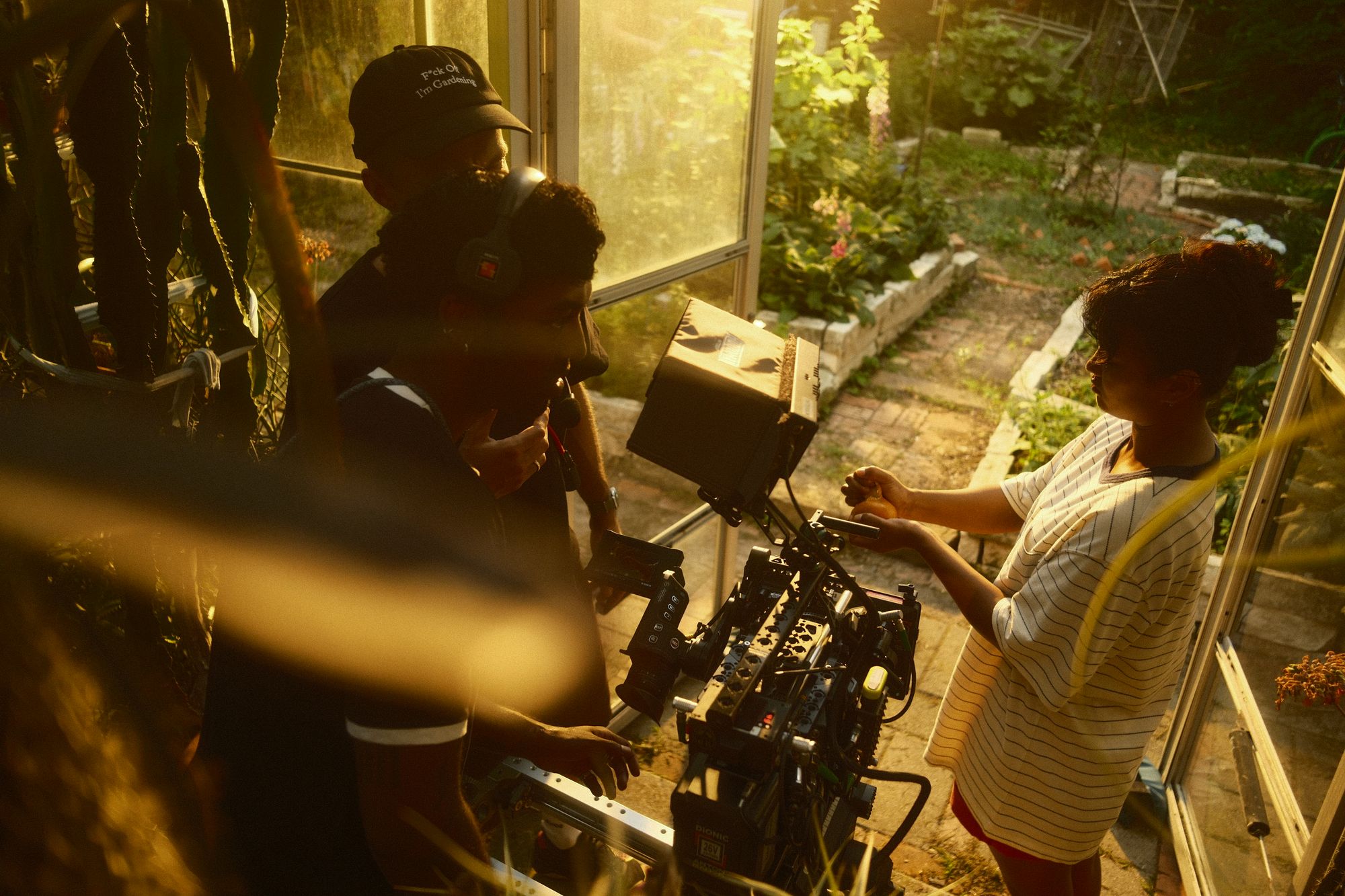 Behind the scenes 27