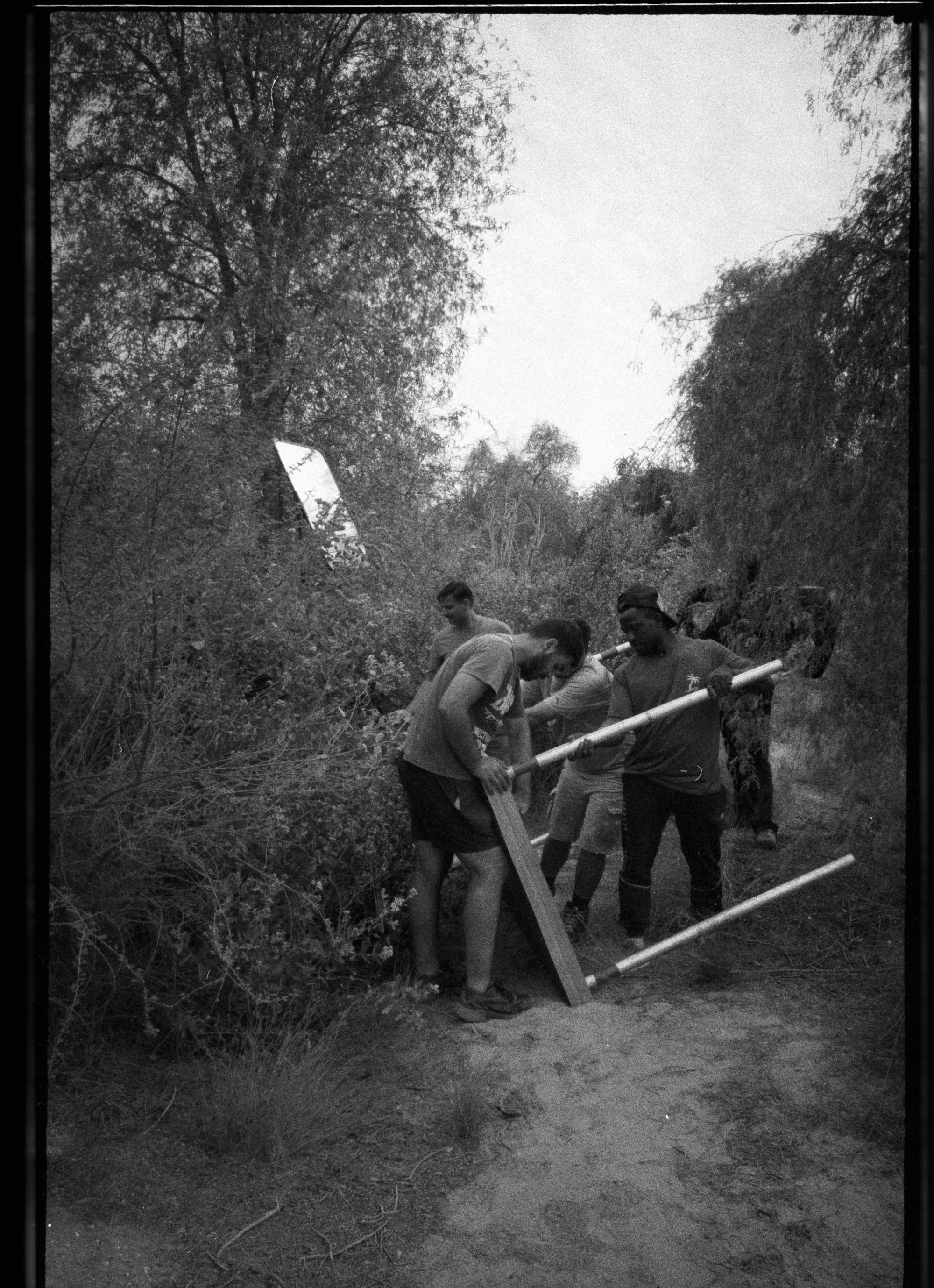 Behind the scenes 19