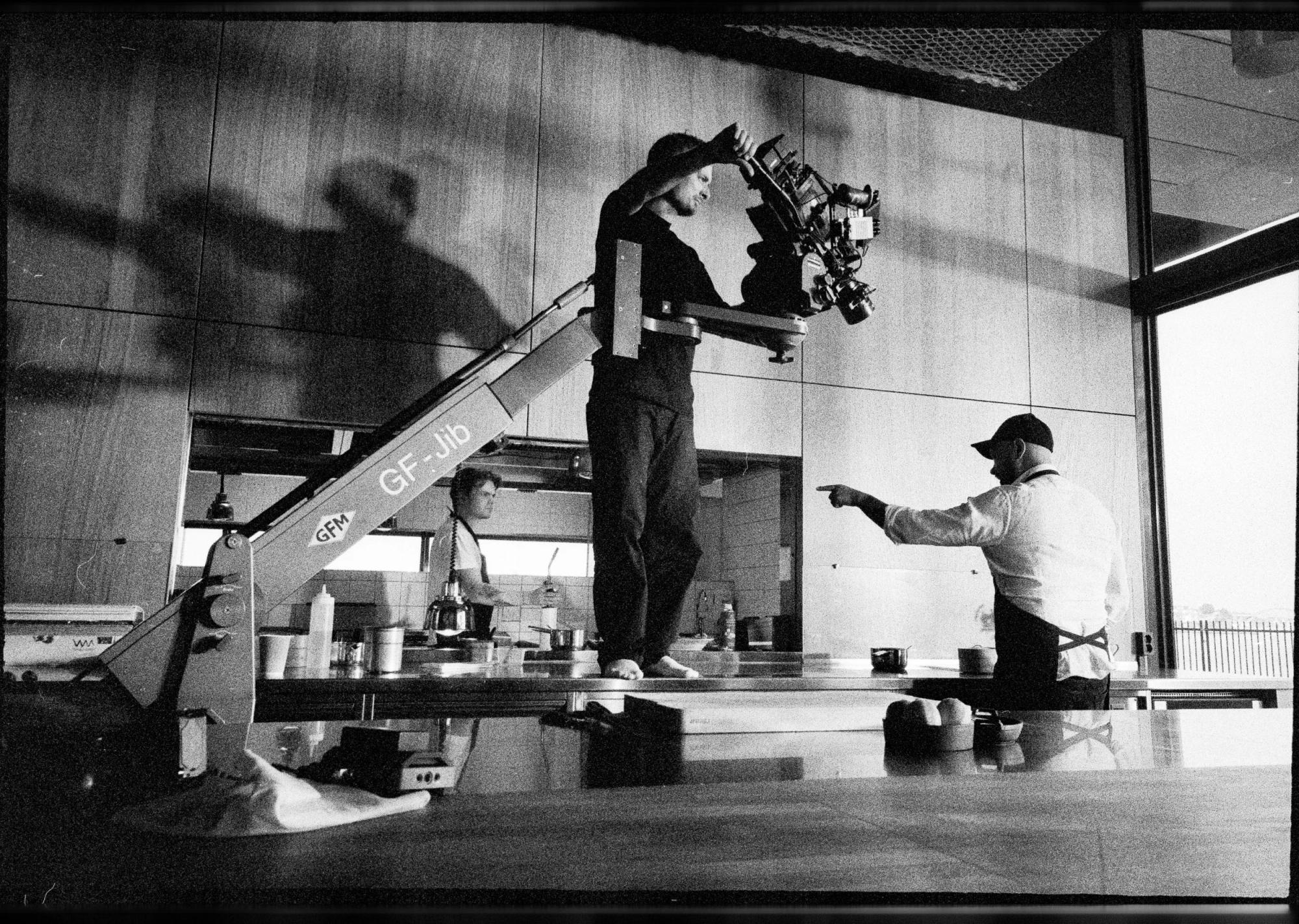 Behind the scenes 09