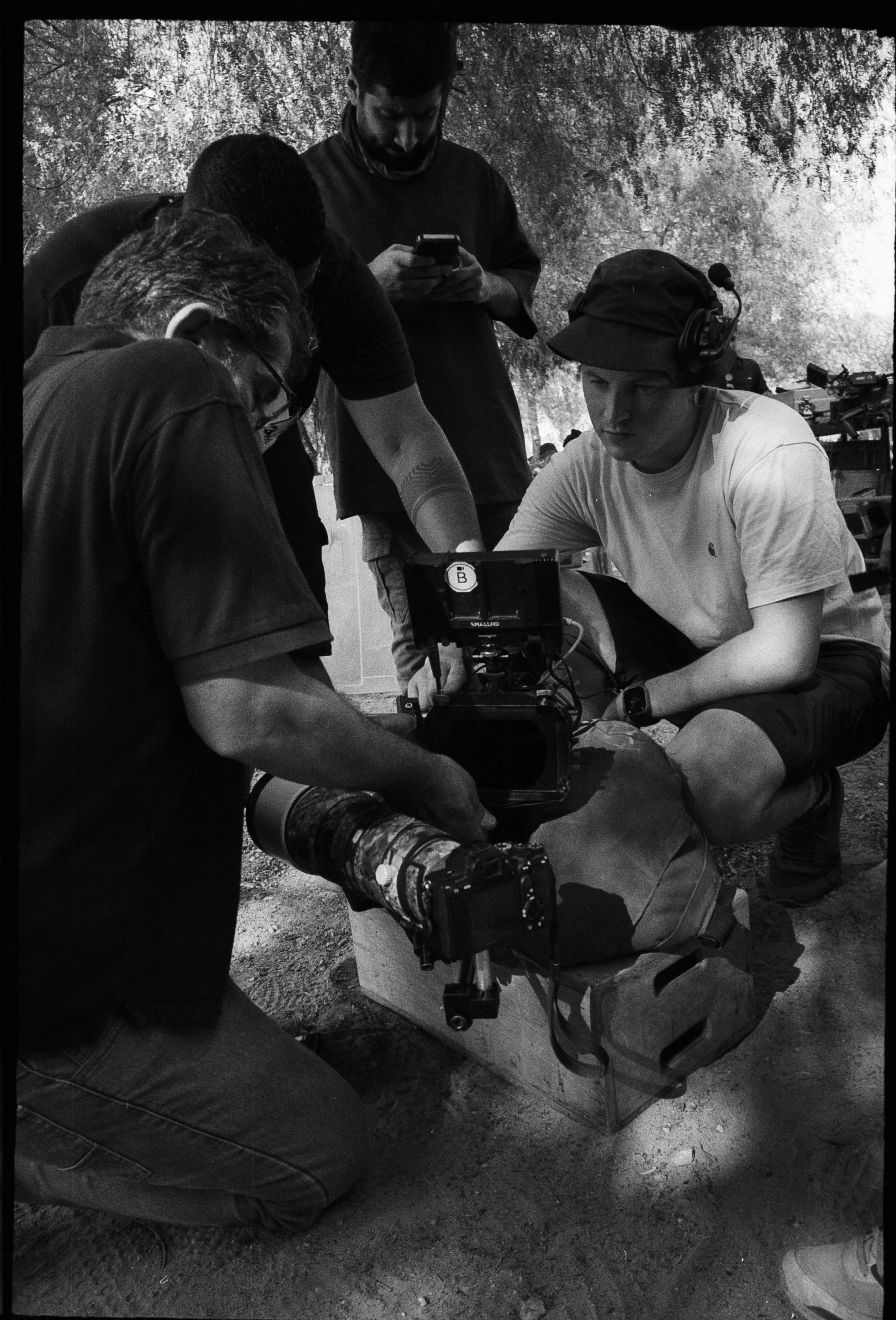 Behind the scenes 10