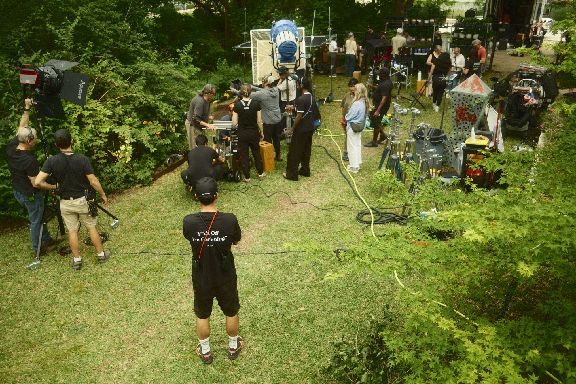 Behind the scenes 33