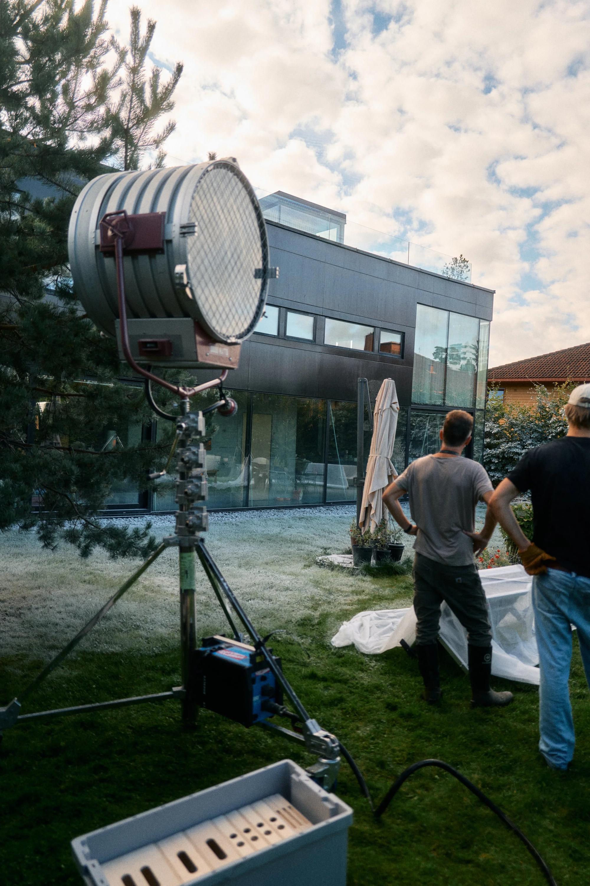 Behind the scenes 08