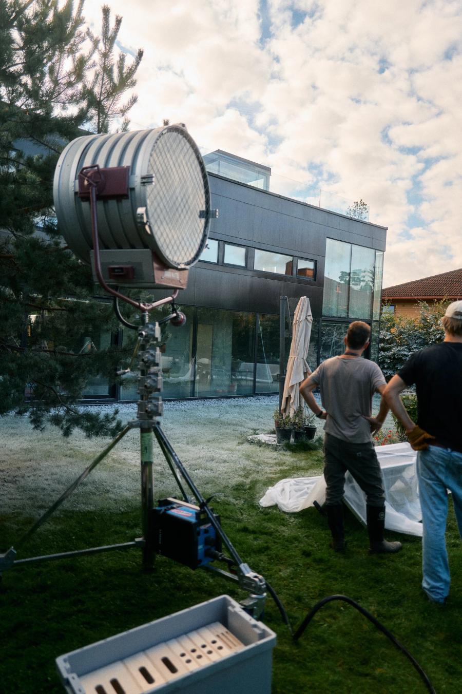 Behind the scenes 08