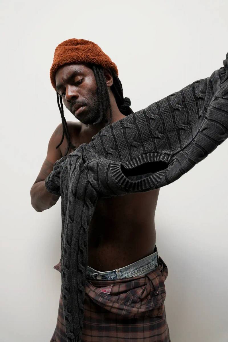 DEV HYNES STYLES LEVI'S SS26 COLLECTION Dev Hynes aka Blood Orange collaborates with Levi's on their Spring/Summer 2026 collection, styling and directing a campaign that explores the tension between polished and raw fashion aesthetics.