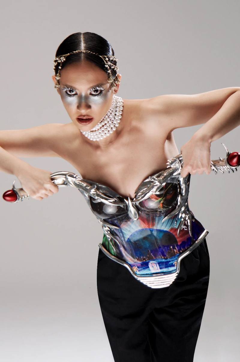 Stylist Maheen Nisar directs the visual presentation using DIBBA garments.