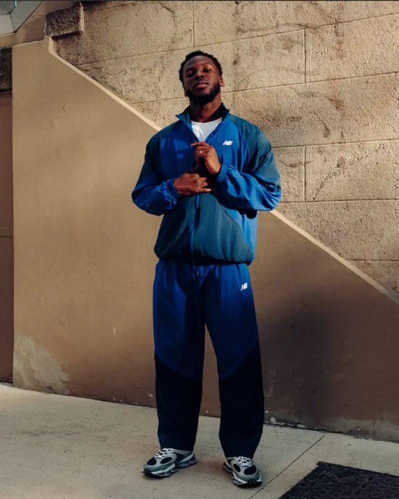 An image reporting Yunus Musah signing a sponsorship deal with New Balance, detailing his career background and the brand global football roster expansion.