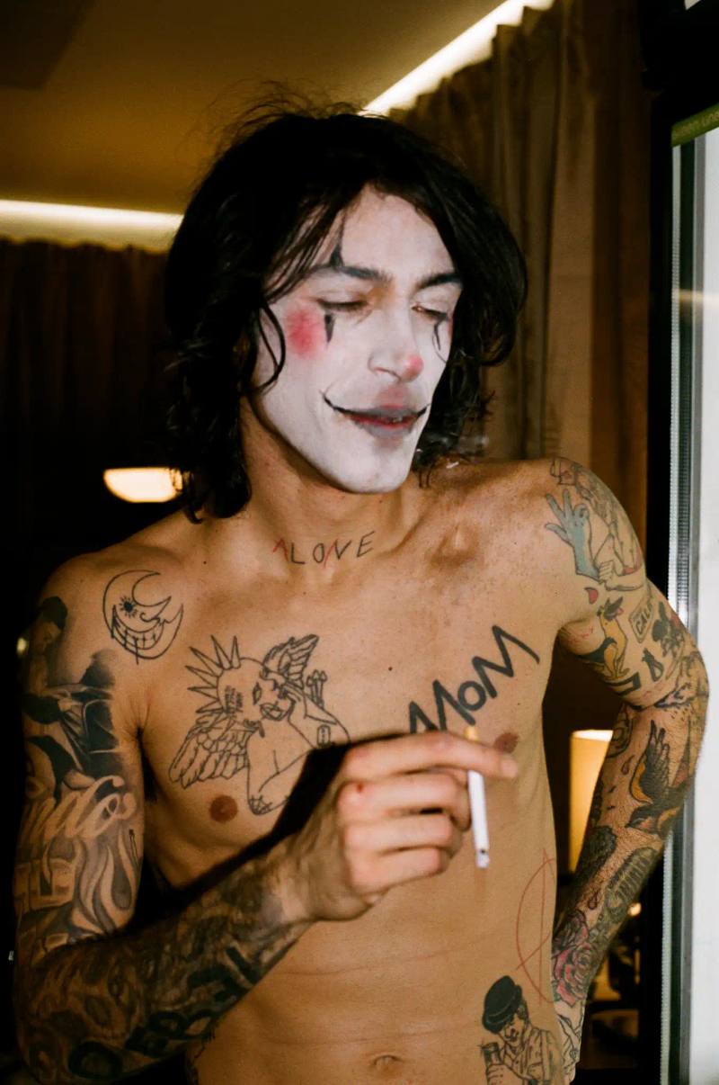© Casawi | Maki Oddo DIEGO NASKA AND THE REBIRTH OF ITALIAN PUNK ROCK - Gallery Image 1