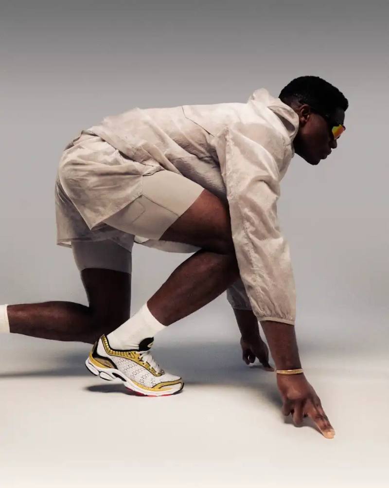 image about Saucony's ProGrid Paramount sneaker, originally a 2007 running shoe, now updated with lifestyle design while maintaining technical cushioning features.