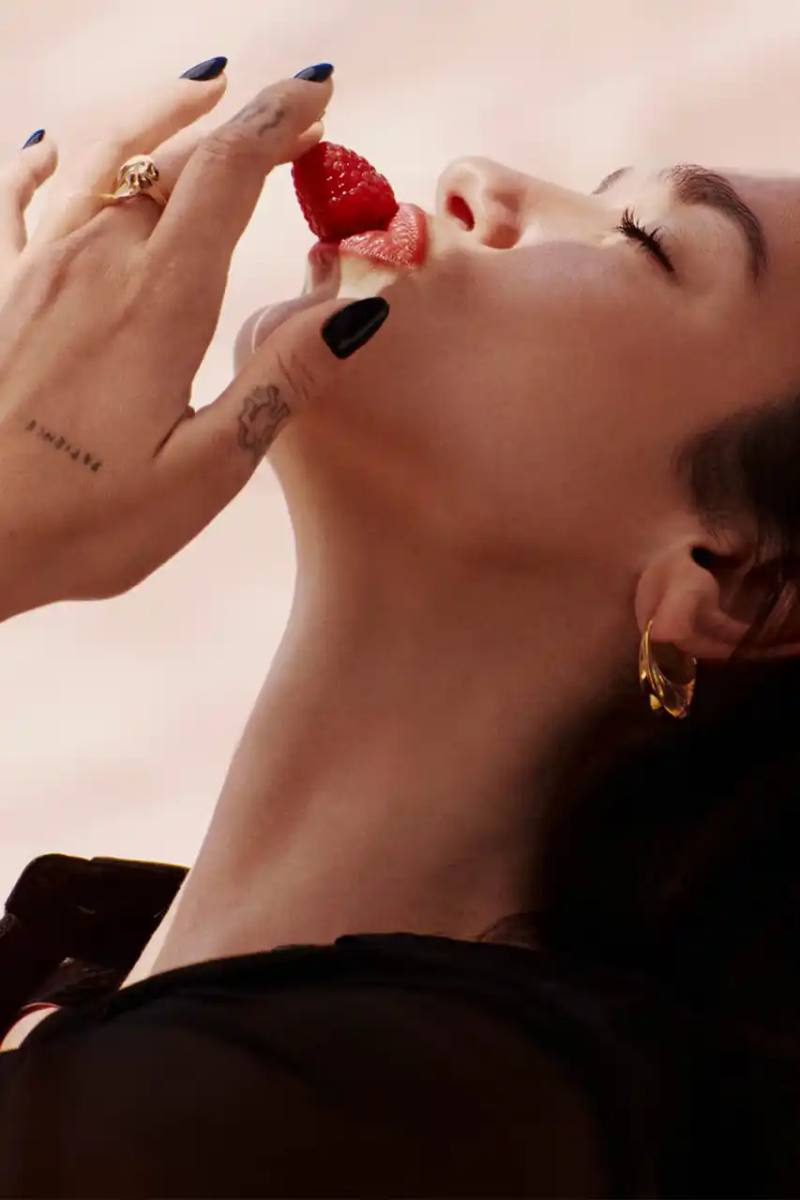 DUA LIPA FRONTS YSL BEAUTY'S LIBRE BERRY CRUSH YSL Beauty launches Libre Berry Crush, a new fruity floral perfume from the Libre collection, featuring Dua Lipa in the campaign directed by Diane Kunst.