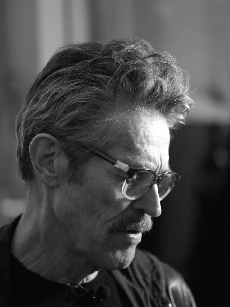 © Casawi | Willem Dafoe reads "Giuda" of Gabriele Tinti, courtesy Sha Ribeiro Photo of Willem Dafoe's April 2025 poetry reading at Milan's Pinacoteca di Brera museum, where he performed Gabriele Tinti's poem "JUDAS" inspired by Rubens' Last Supper painting. The piece explores the parallels between Dafoe's past portrayal of Jesus in film and his current reading as Judas, highlighting how the performance transformed the viewing experience of the artwork. The article emphasizes the intimate, ritual-like quality of the reading and connects it to Tinti's broader work in ekphrastic poetry that gives voice to visual art.