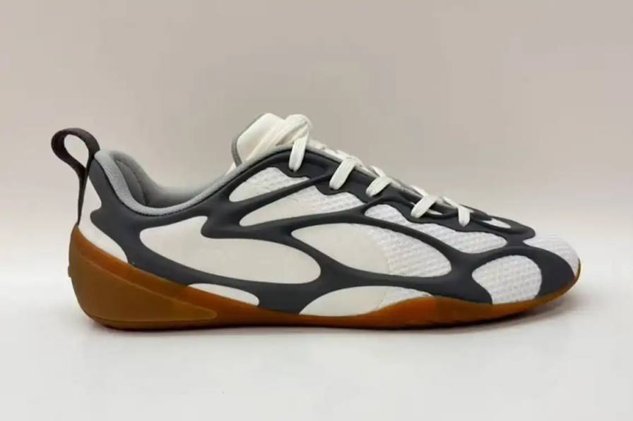 JUSTIN BIEBER'S SKYLRK DEBUTS SNEAKER DESIGN SKYLRK introduces its first sneaker model with mesh construction, sculptural 3D-printed overlays, and three colorways including white/black, cream, and all-black versions.