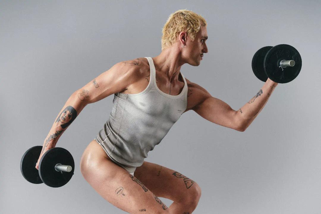 THE BEAUTY AND THE GYM.                  