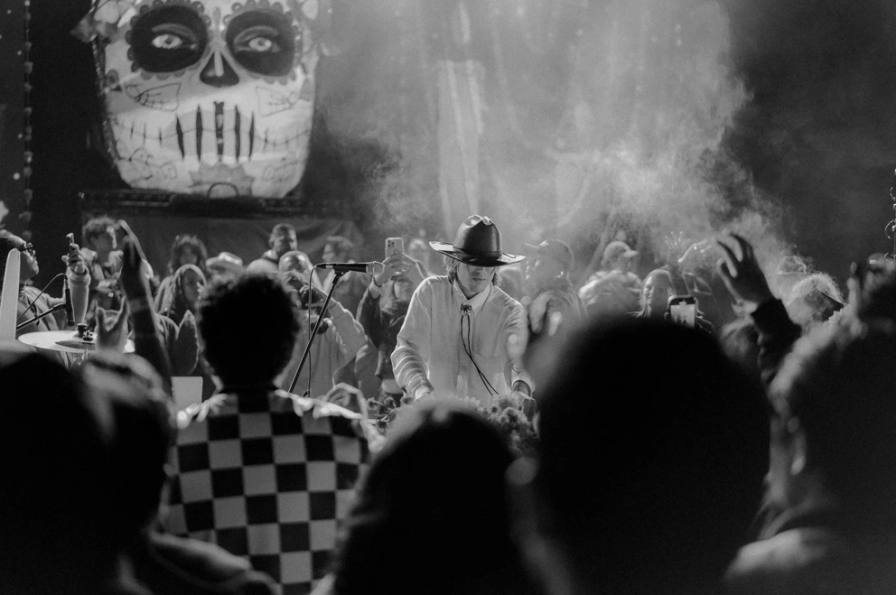 Text detailing interviews with NOHR, Mariona, Anetha, and Sinego regarding mental health practices and pre-show routines at Voodoo Village.