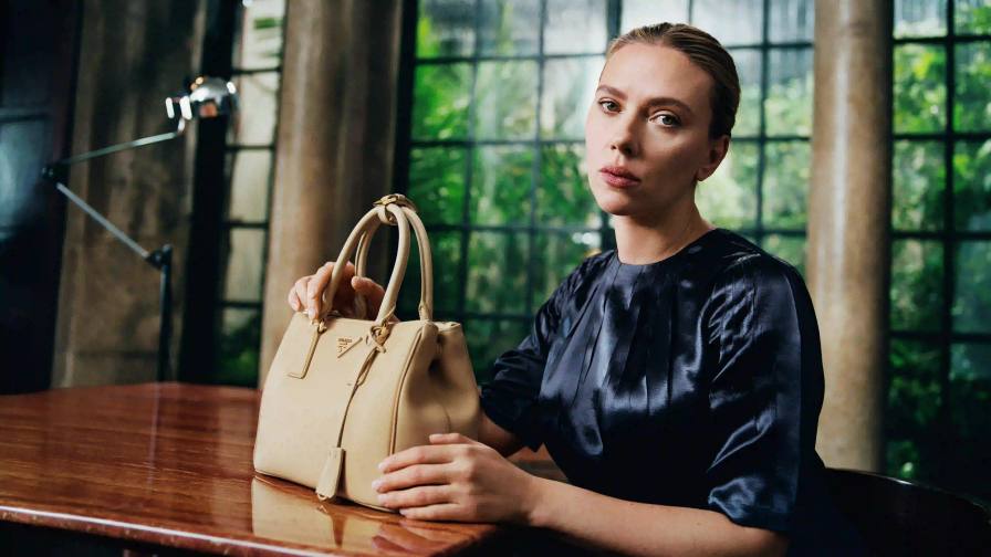 image of Prada’s 2025 Galleria campaign directed by Yorgos Lanthimos, featuring Scarlett Johansson and exploring identity through cinematic imagery.