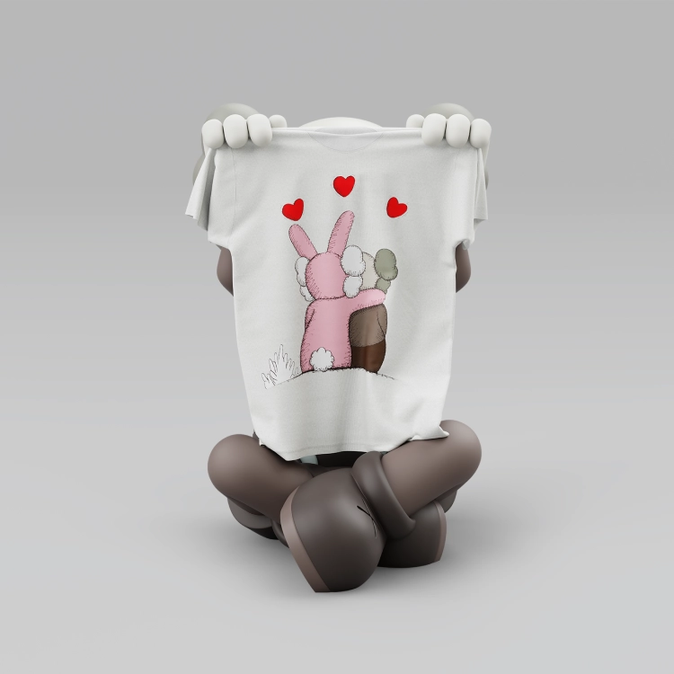 UNIQLO'S ARTISTIC FUSION: KAWS AND ANDY WARHOL CAPSULE COLLECTION UNIQLO'S ARTISTIC FUSION: KAWS AND ANDY WARHOL CAPSULE COLLECTION - Gallery Image 1