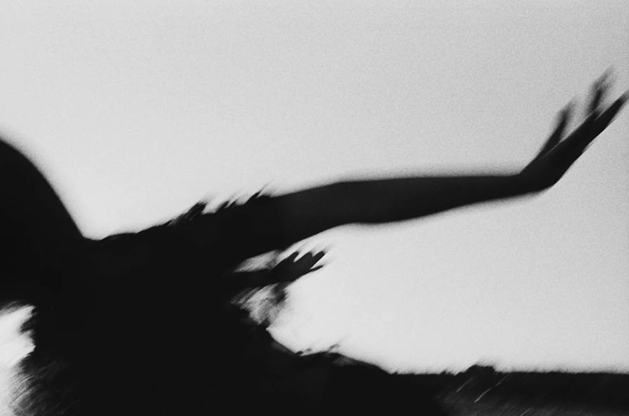 The team includes photographer Francesco Corti and stylist Alessia Bolton.