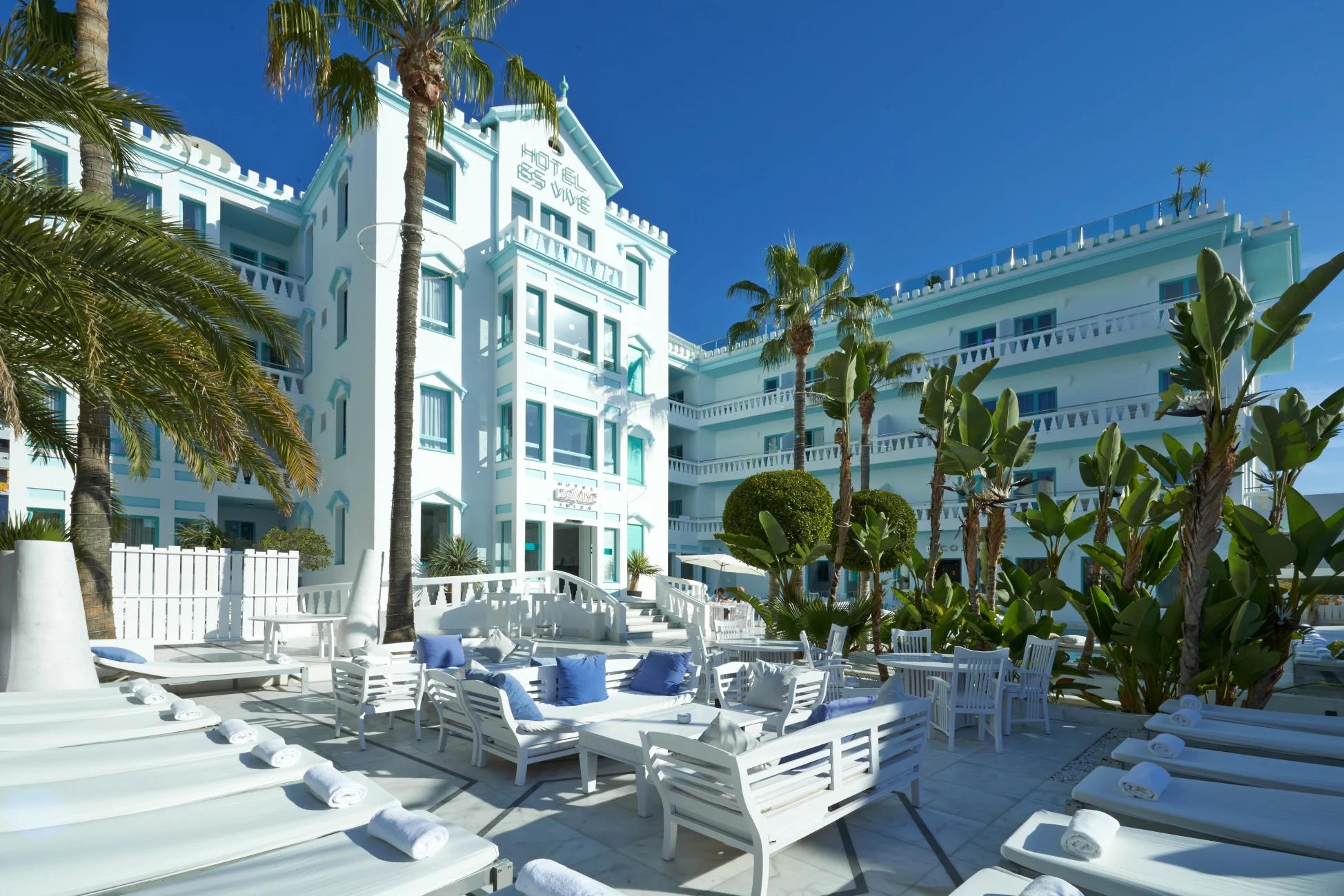 Hotel Es Vive