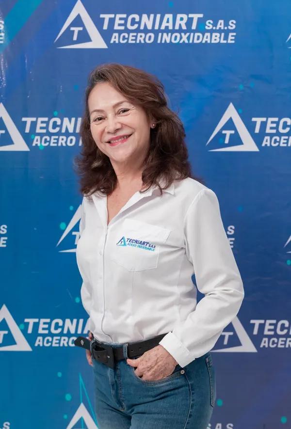 Angela Rueda - Jefe De Punto De Venta