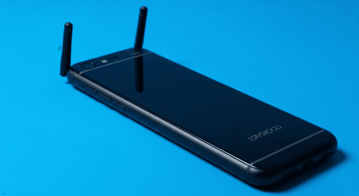 Why is My Cell Phone Reception So Weak and How to Fix It