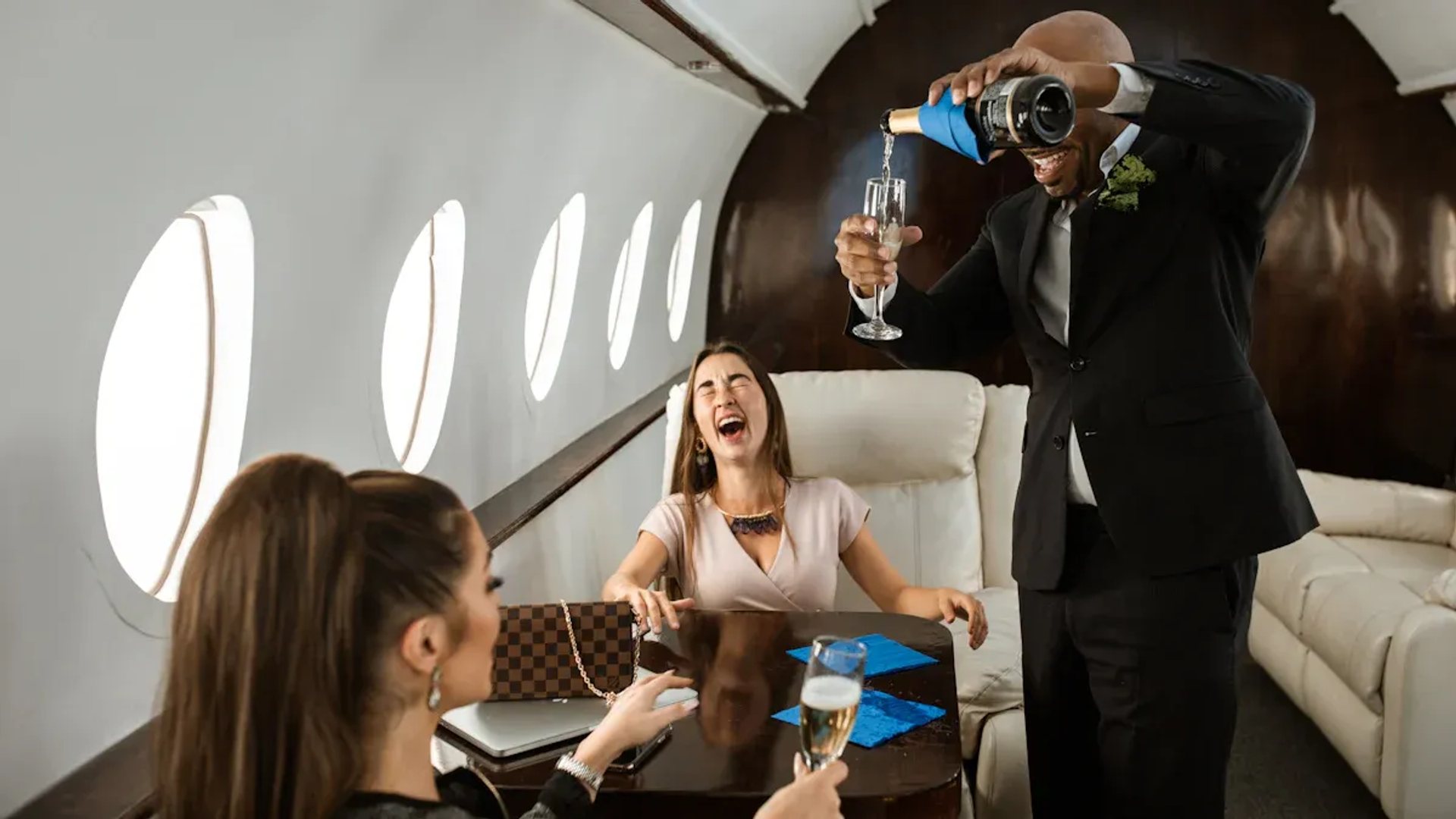 How to Elevate User Experience with VIP Services in Luxury Phones