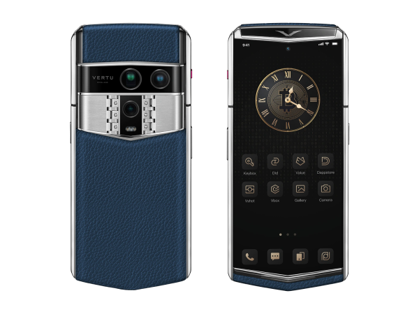 VERTU Unveils Agent Q Grained Calfskin Collectors Edition December