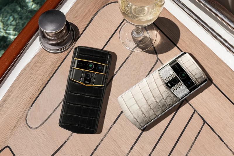 Luxury Phone Comparison 2025: Top Models