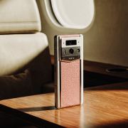 How to Choose a Phone for Video Calls: Camera Position, Audio and Screen Comfort