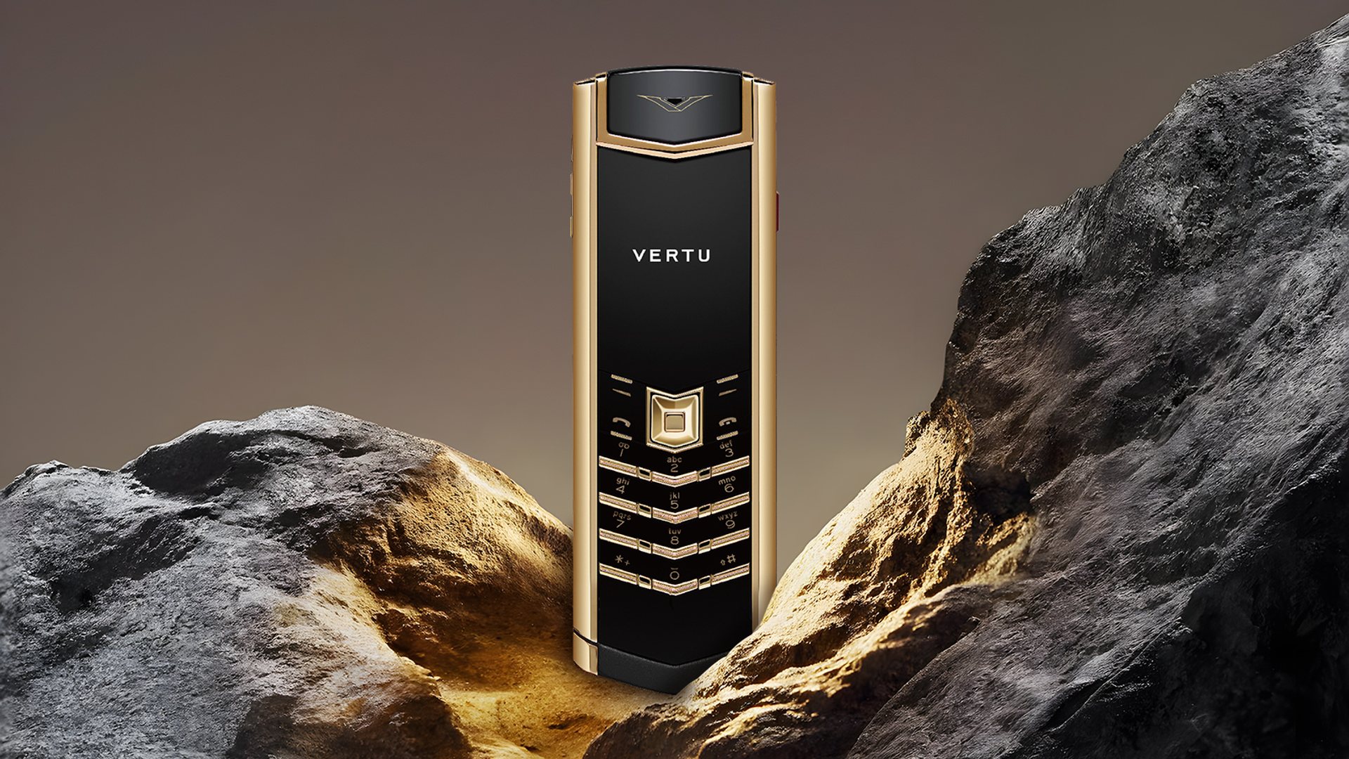 Vertu Signature V Series: Luxury Meets Technological Innovation