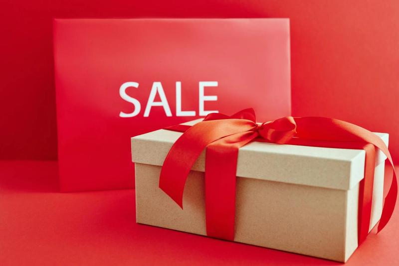 Black Friday Designer Smartwatch Deals: Your Luxury Gift Guide
