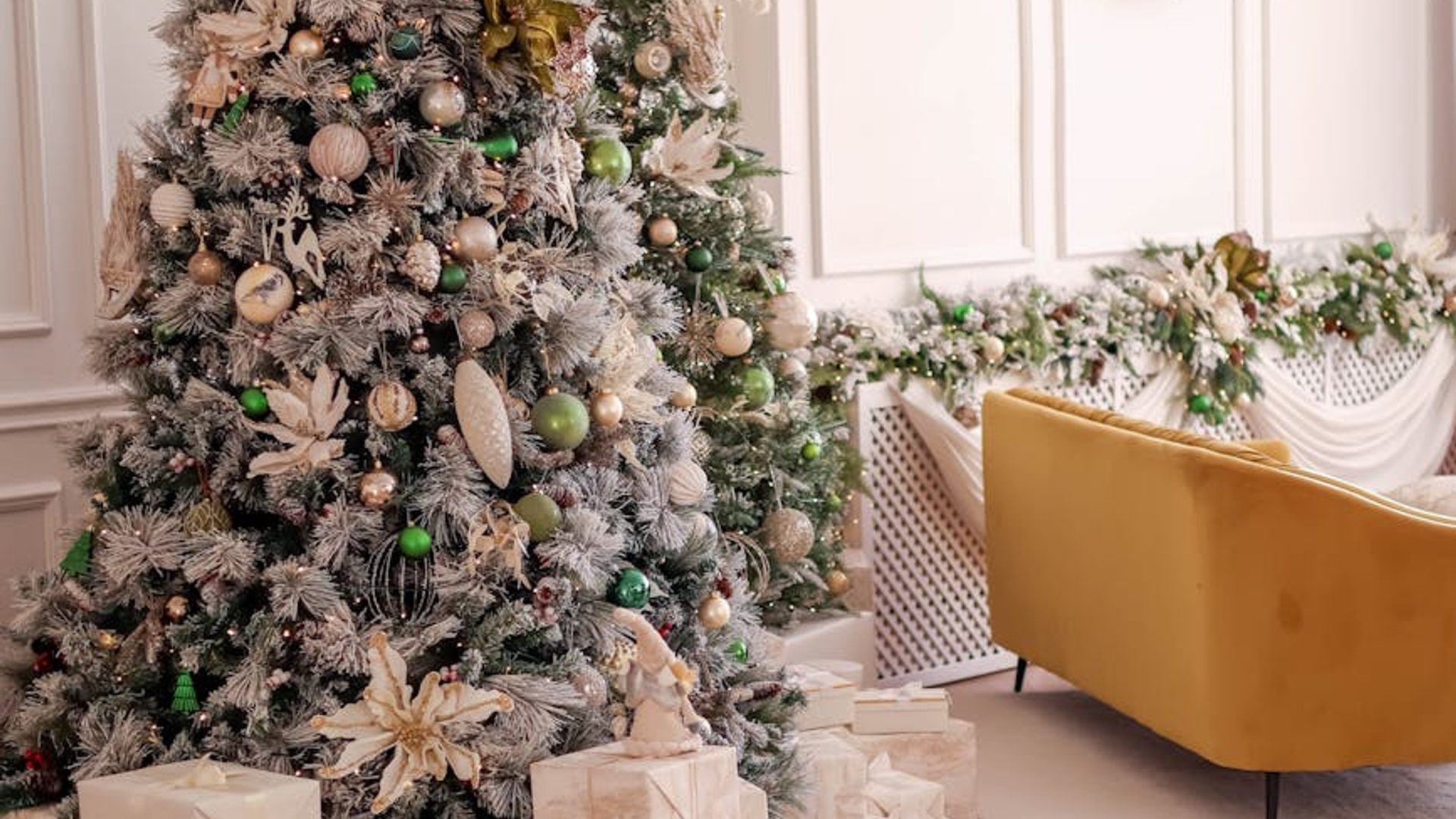 Beyond the Ordinary: Bespoke Christmas Luxury Tech Gifts for the Truly Discerning